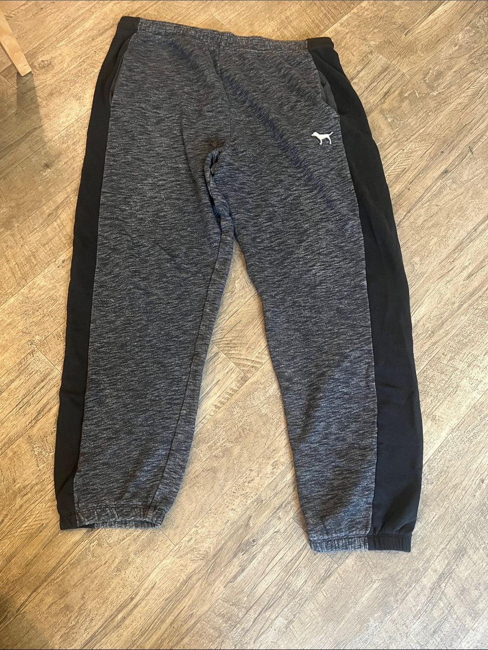 PINK Victoria's Secret Charcoal Gray Fleece Sweatpants